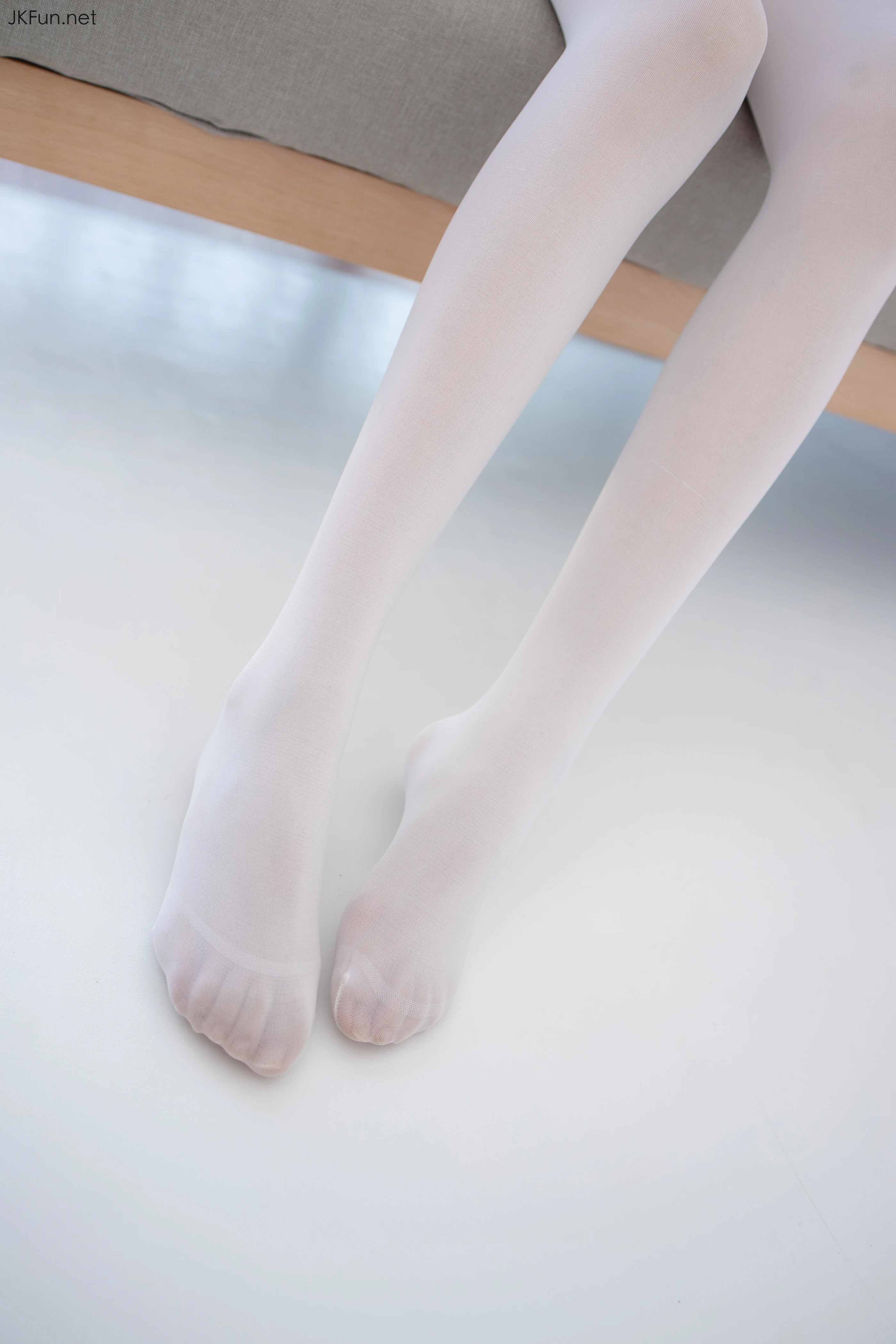 森萝财团 [JKFUN-020] 80D白丝 Aika [98P 1V]插图3